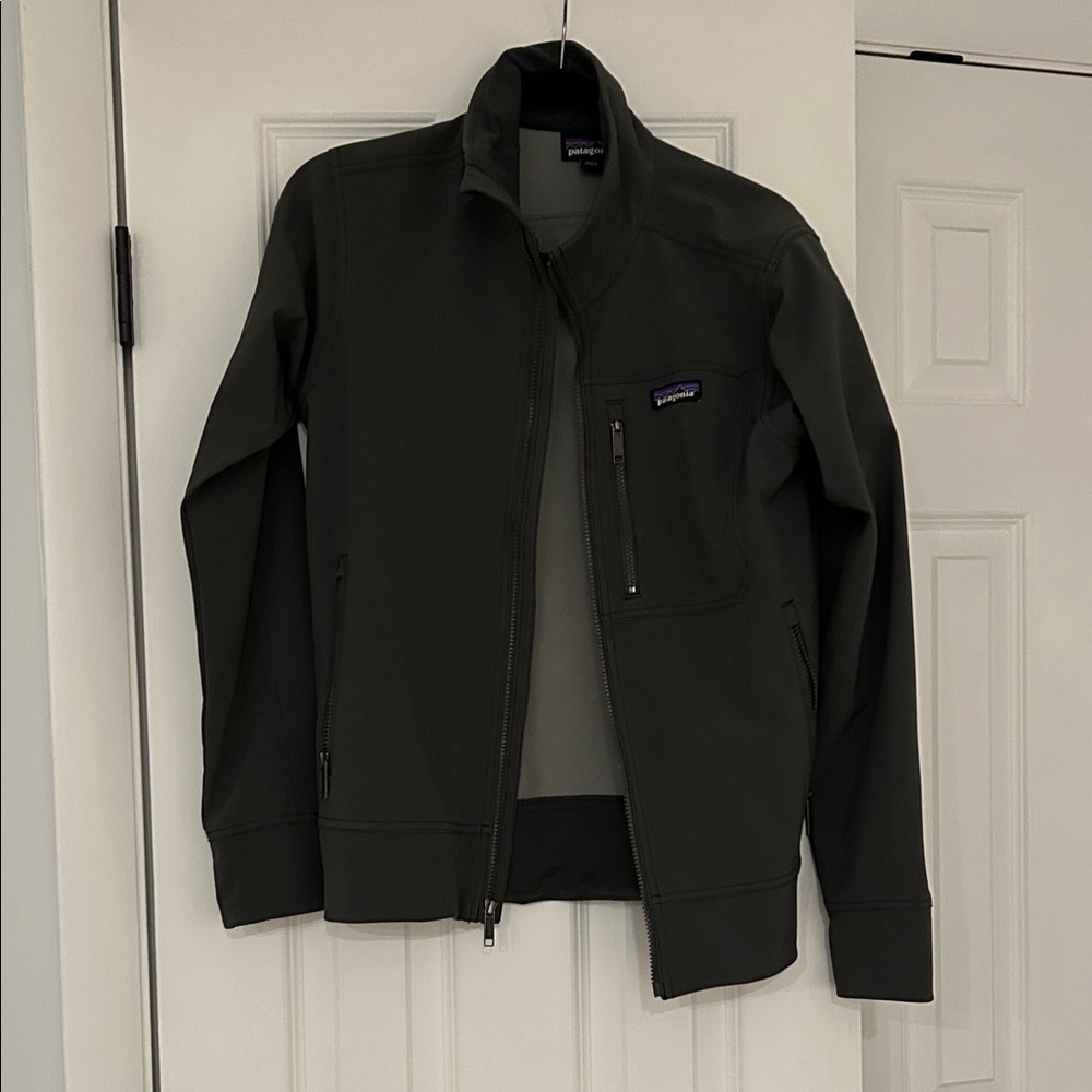 Patagonia Men's Dark Gray Performance Jacket